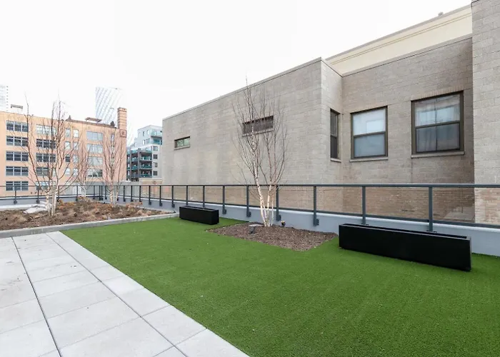 W Loop 1br W Pool Gym Nr Fulton Mkt Chi-295 *